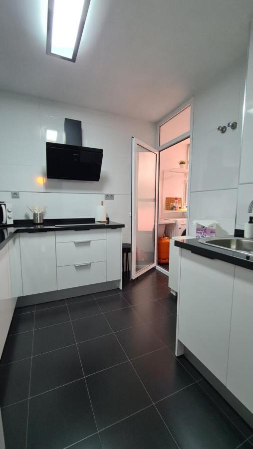 Апартаменти Vacacional Buyma - Parking Privado -Gratuito- Малага Екстер'єр фото